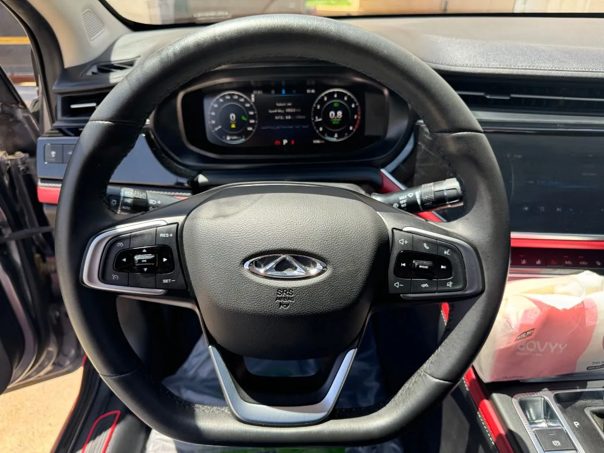 Car image 18