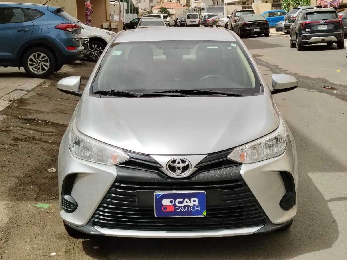 Car image 2