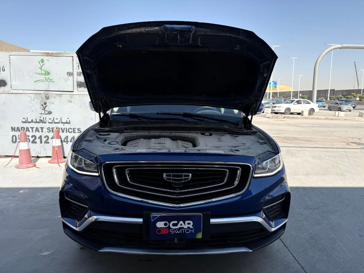 Car image 25