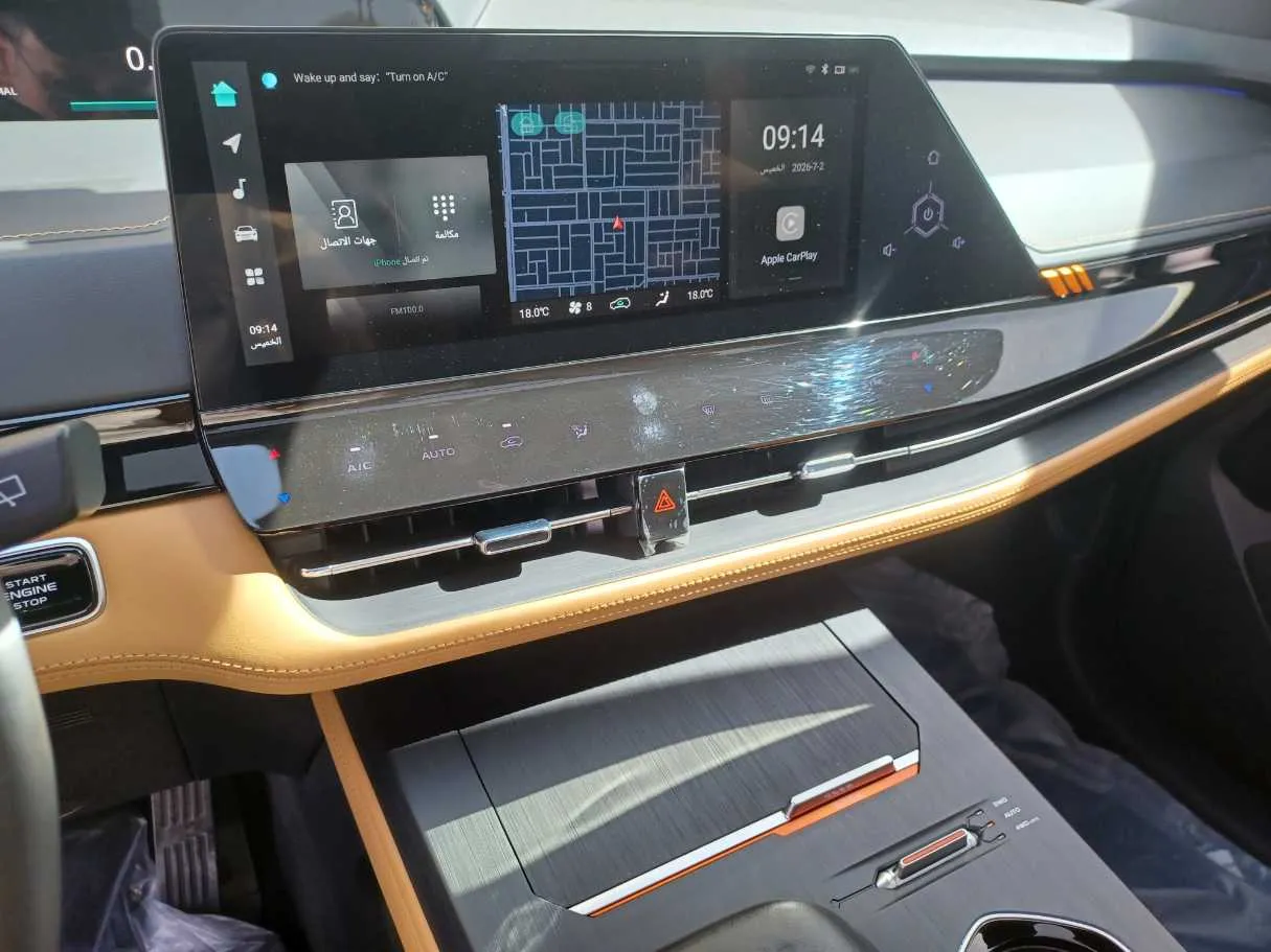 Car image 18