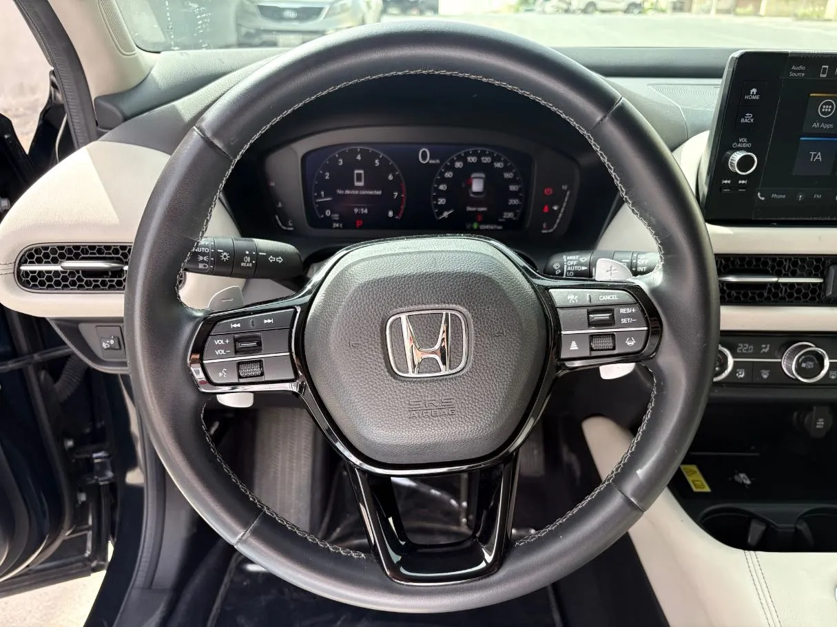 Car image 22