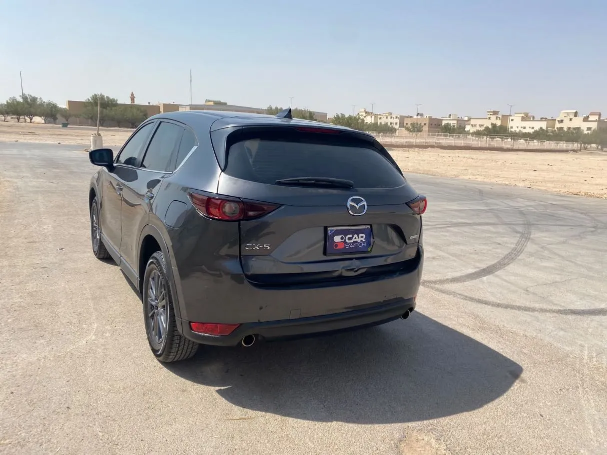Car image 7
