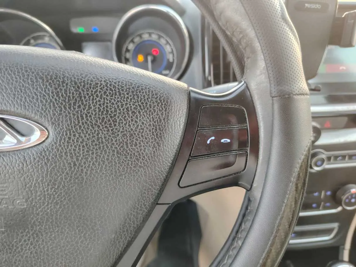 Car image 27