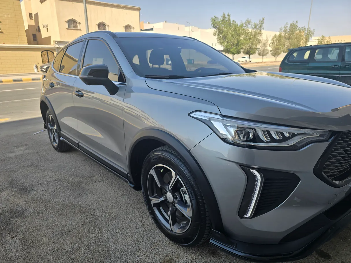 Car image 2