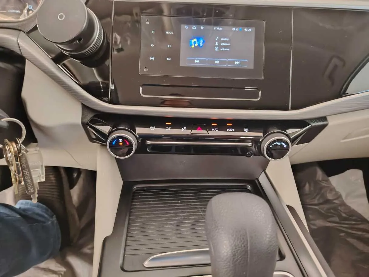 Car image 31