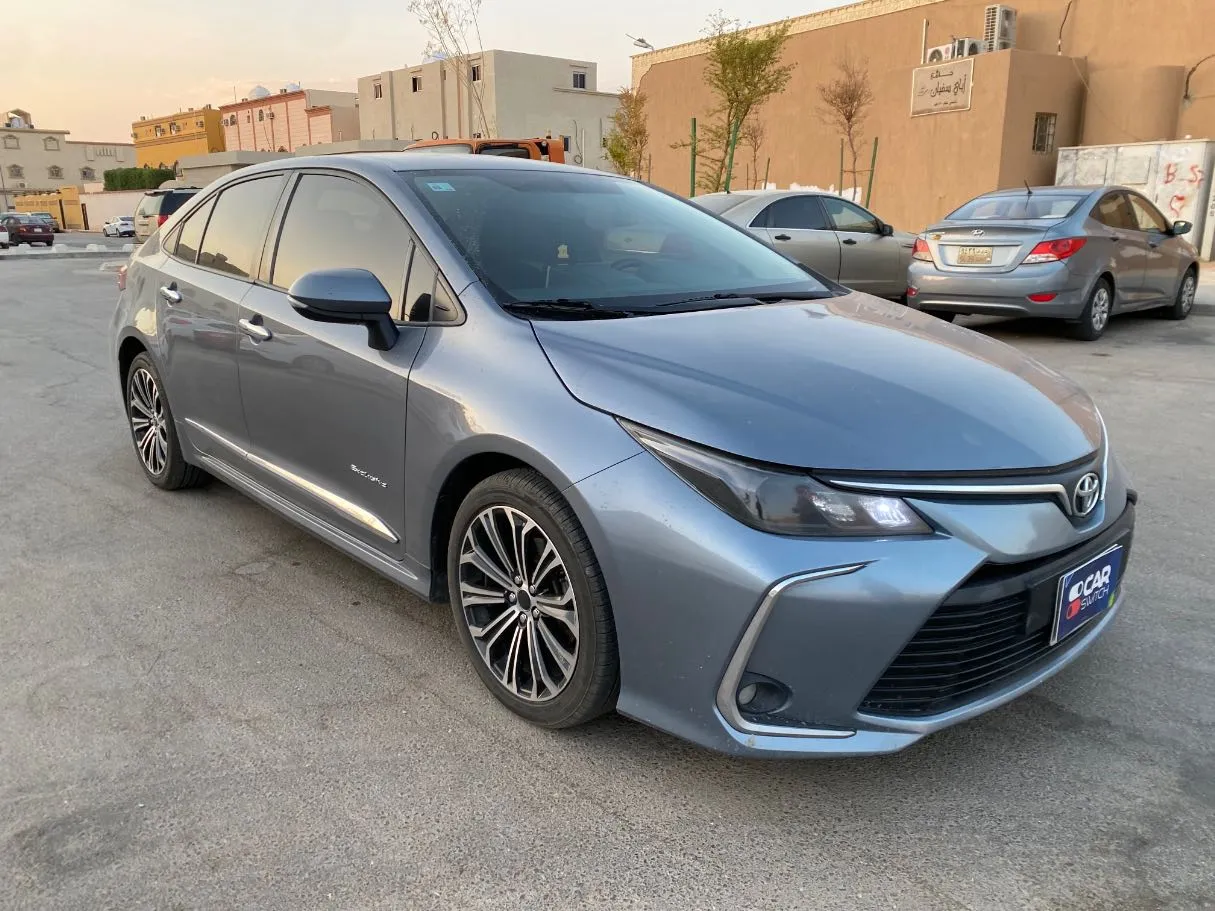 Car image 3