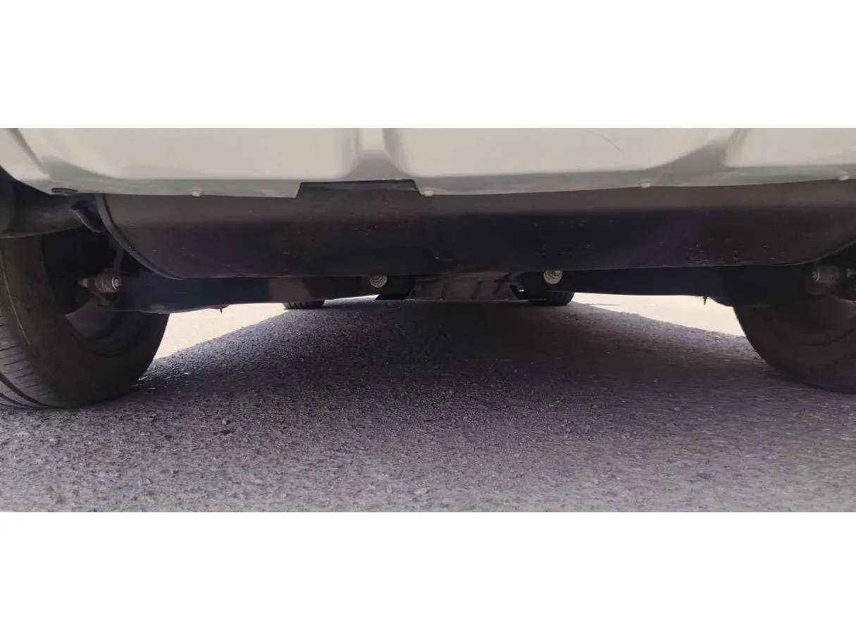 Car image 28
