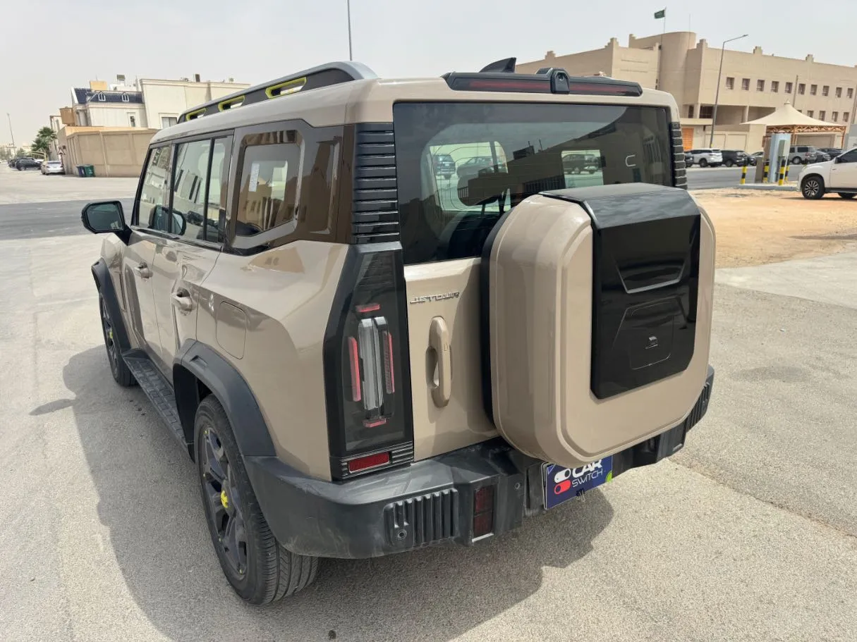 Car image 7
