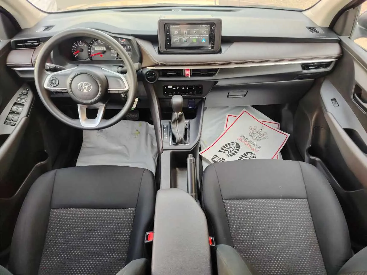 Car image 20