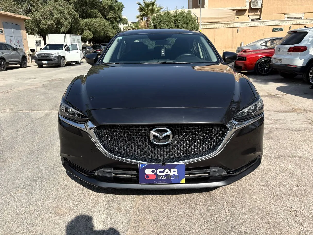 Car image 2