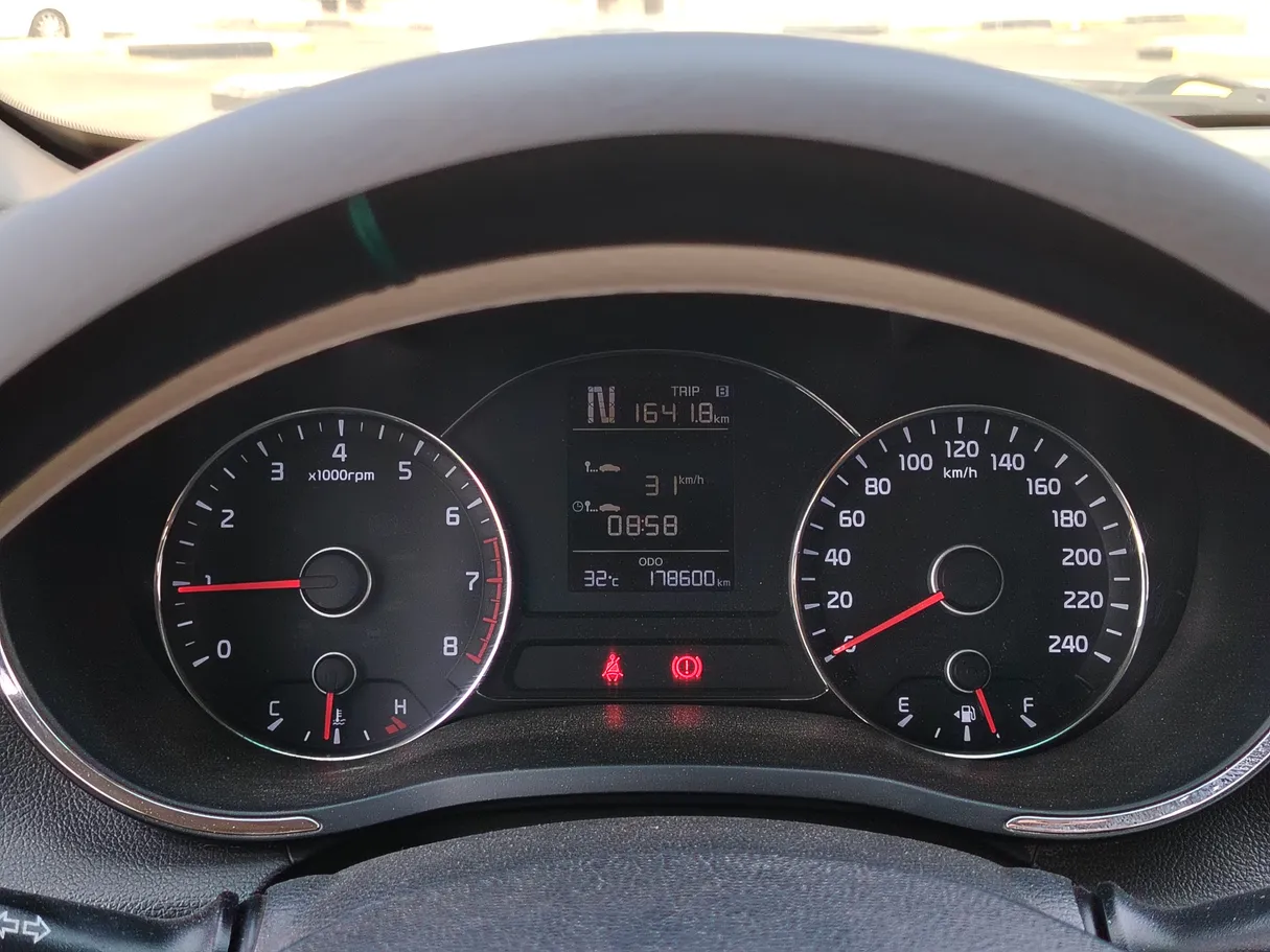 Car image 22