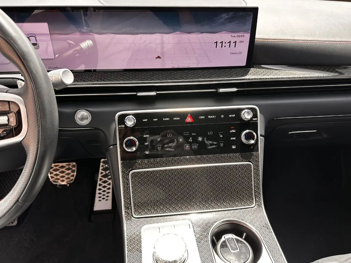 Car image 21