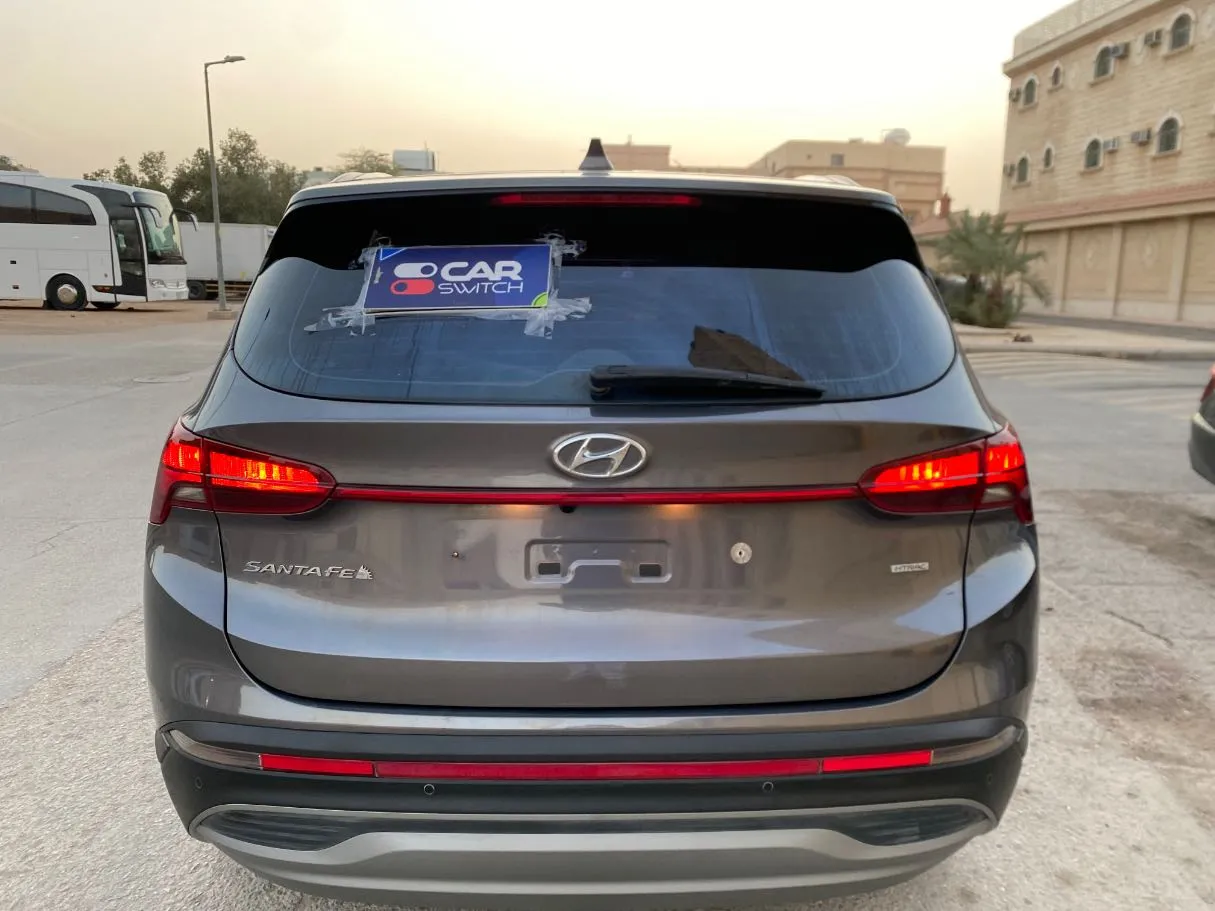 Car image 6