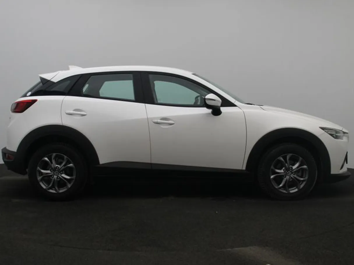 Car image 13