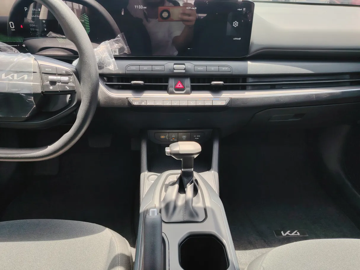 Car image 20