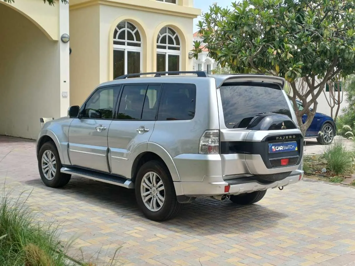 Car image 7