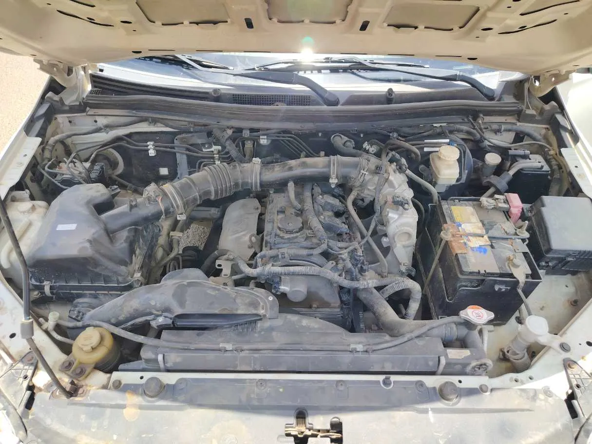 Car image 25