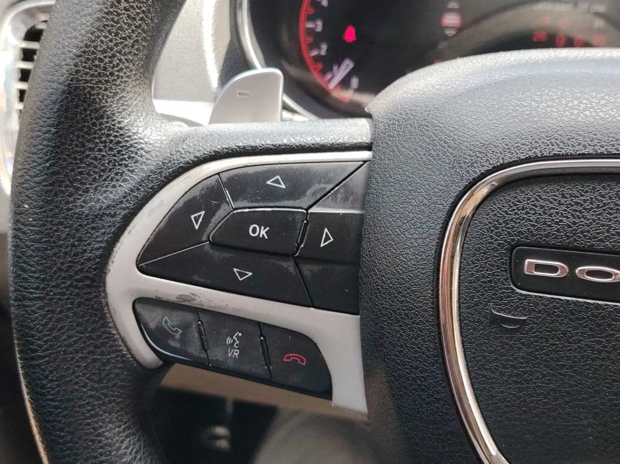Car image 28