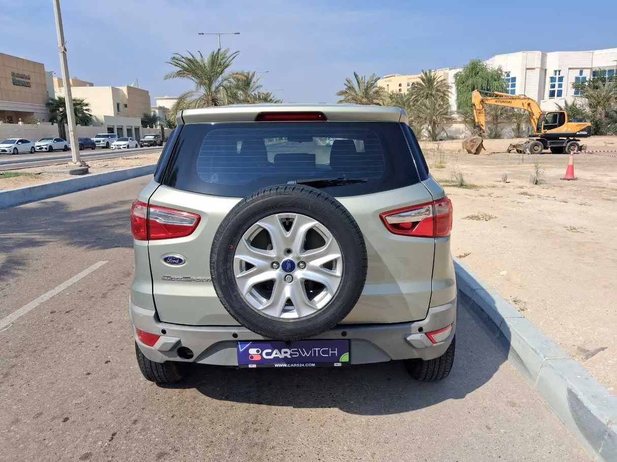 Car image 6