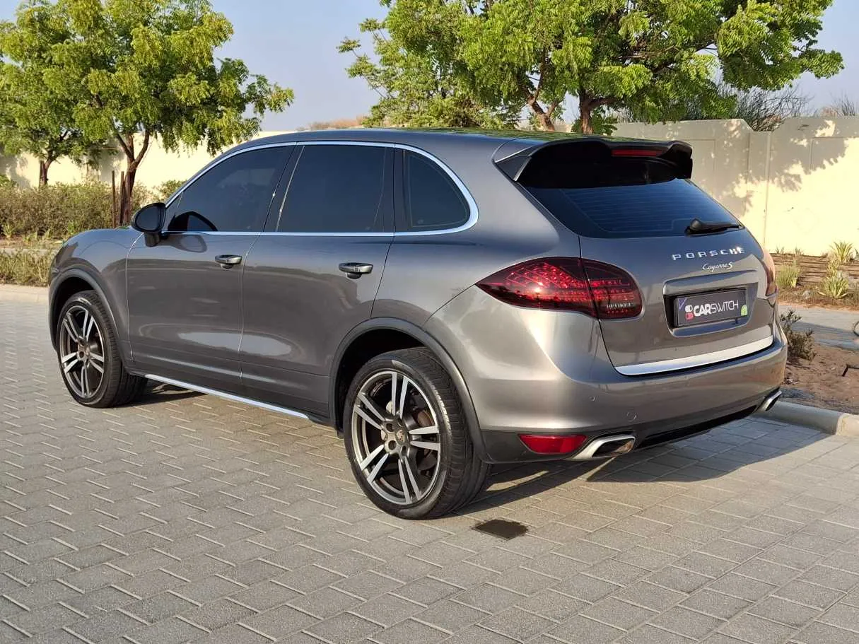 Car image 7