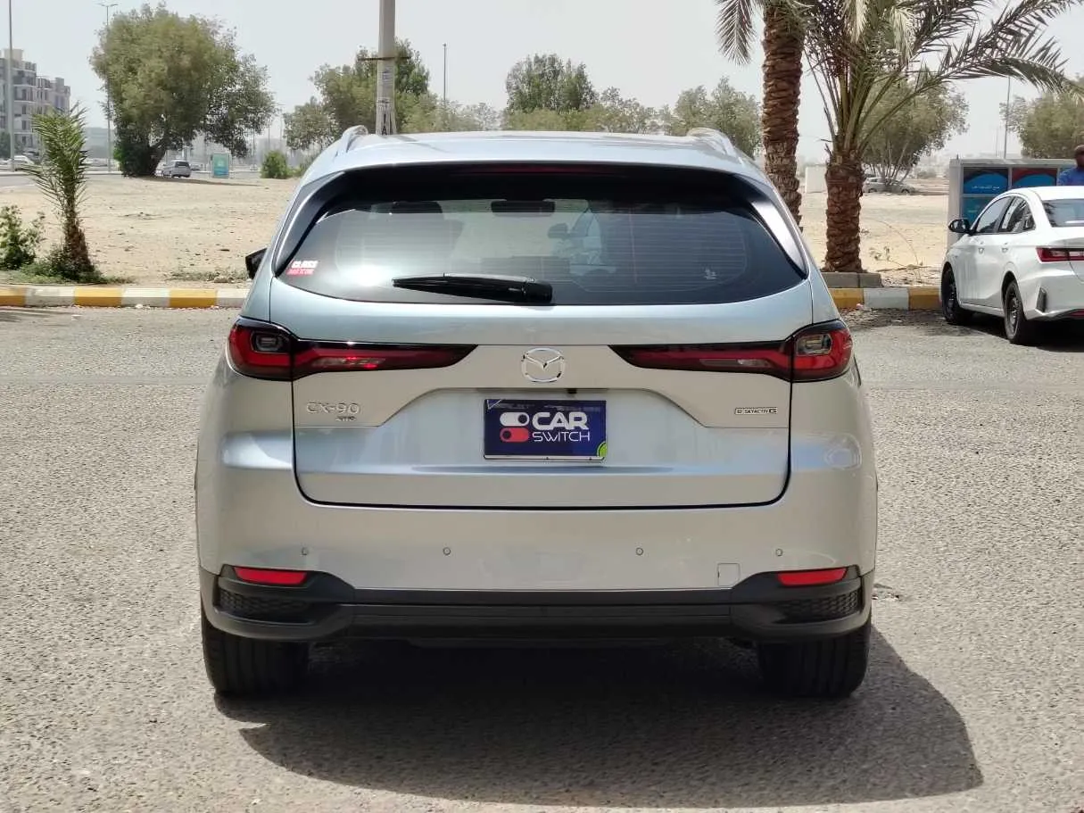 Car image 6