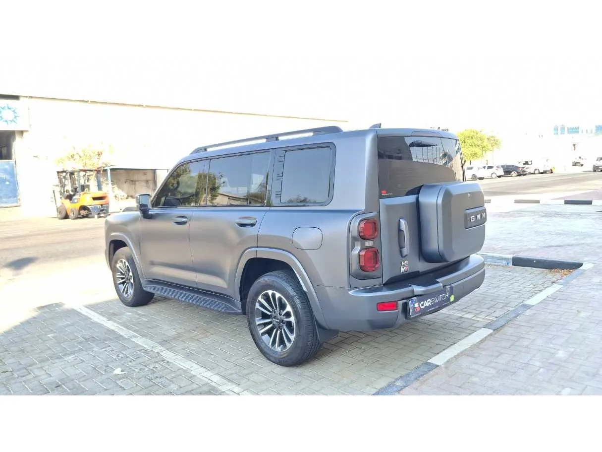 Car image 7