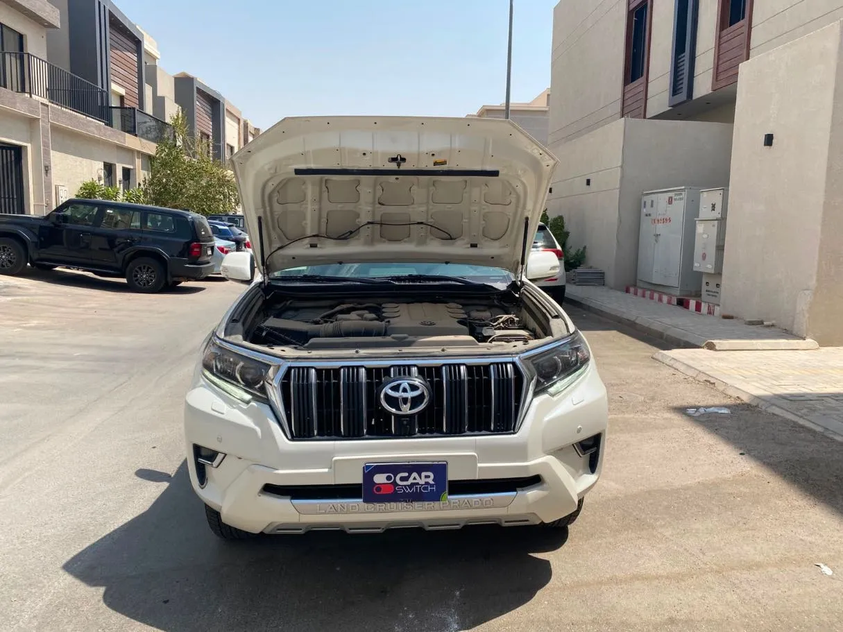 Car image 22