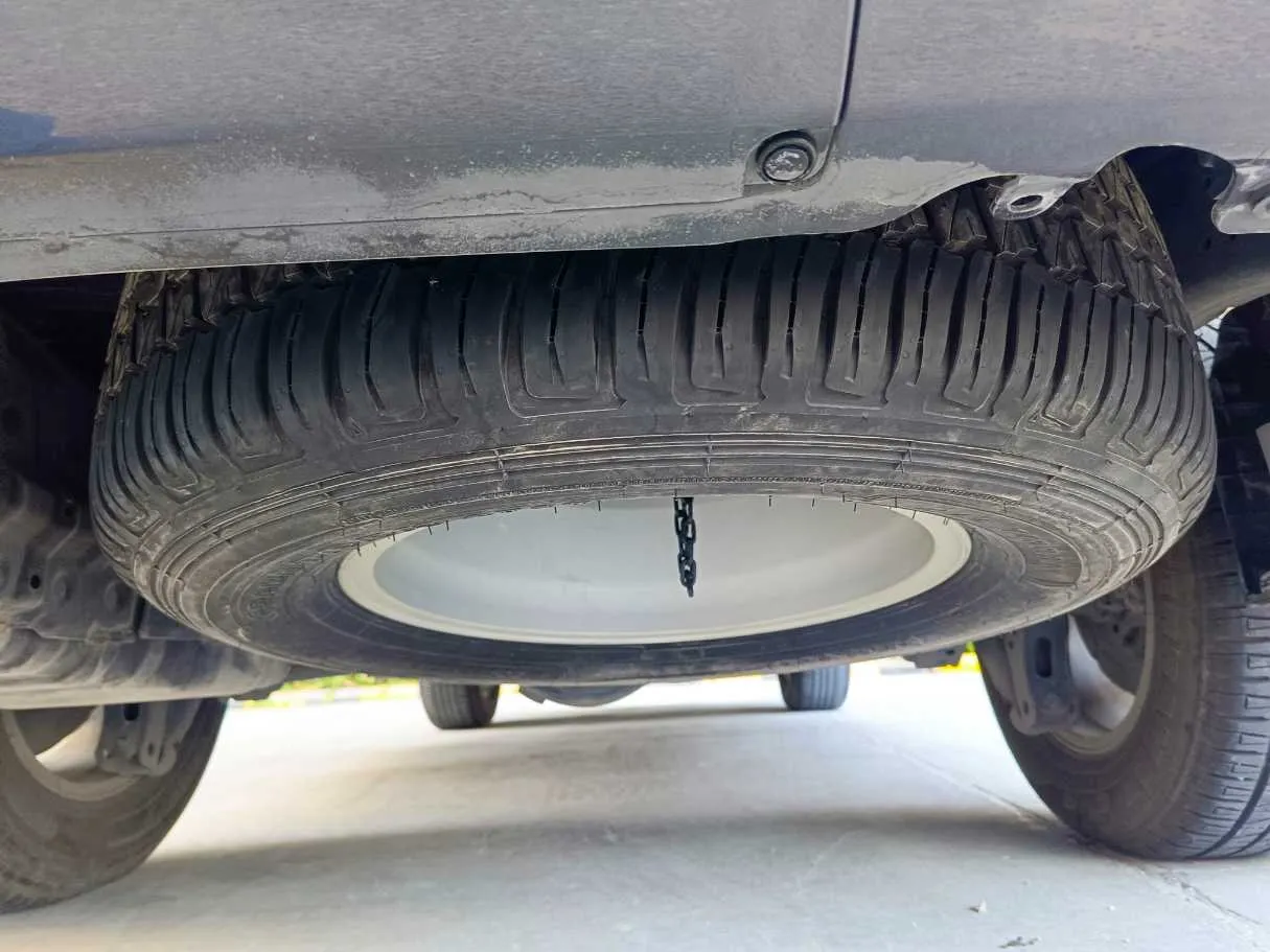 Car image 35