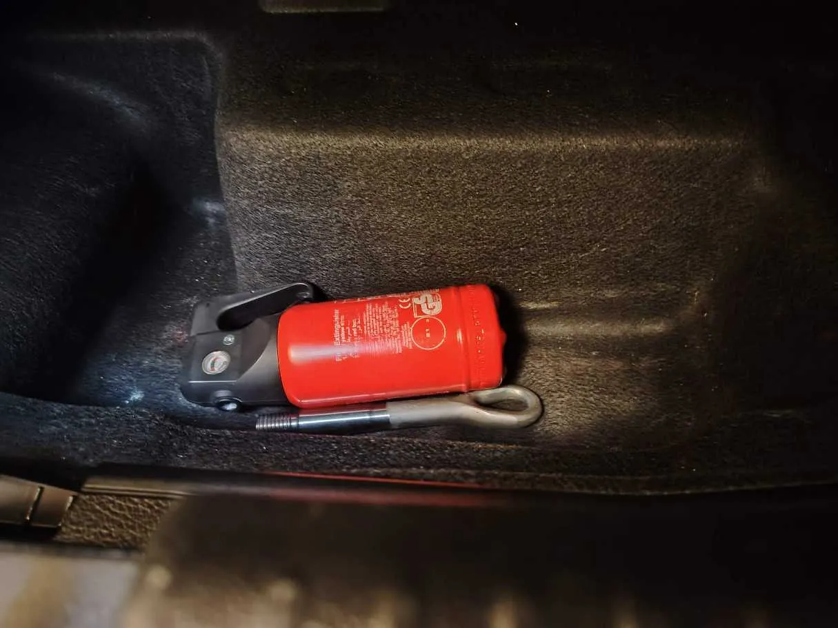 Car image 31