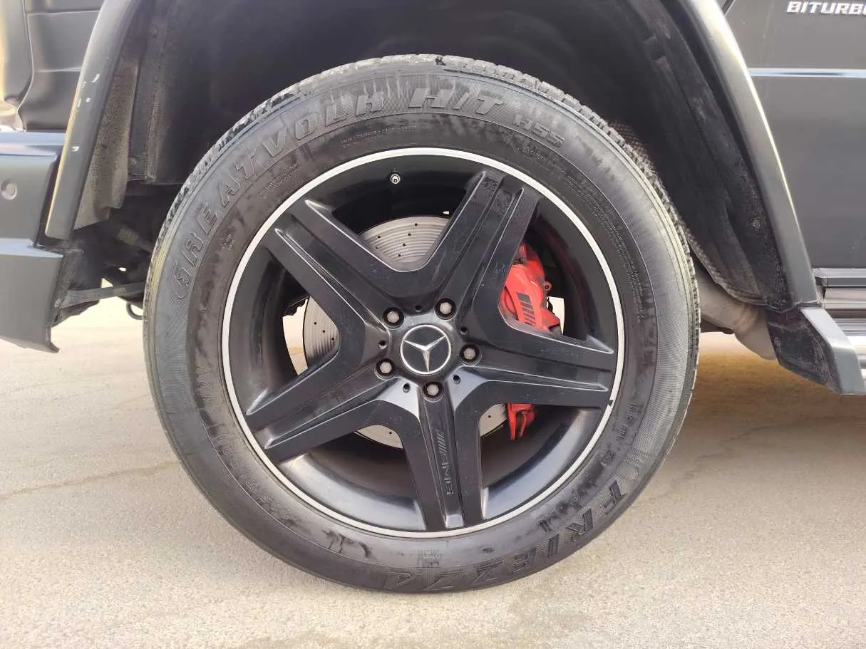 Car image 10