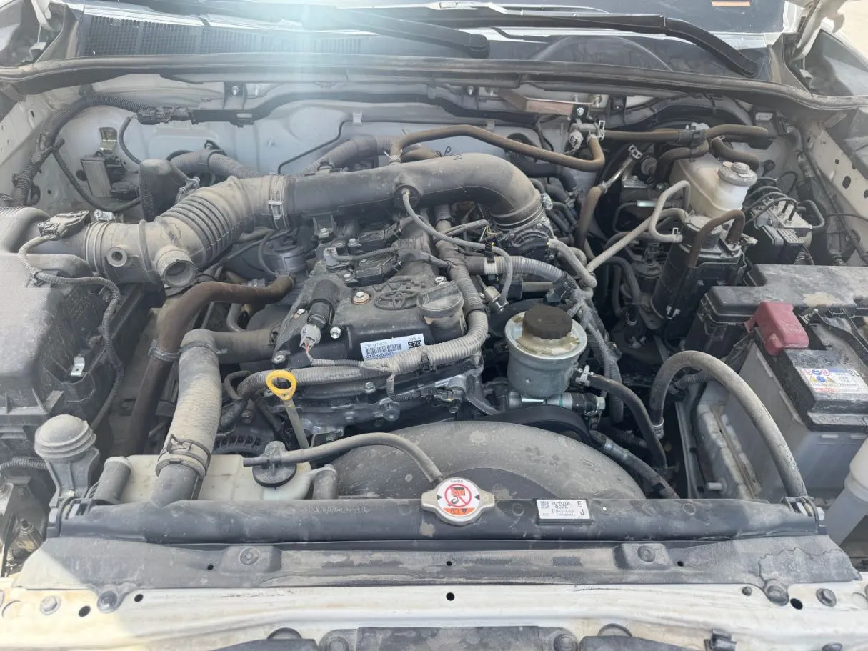 Car image 24