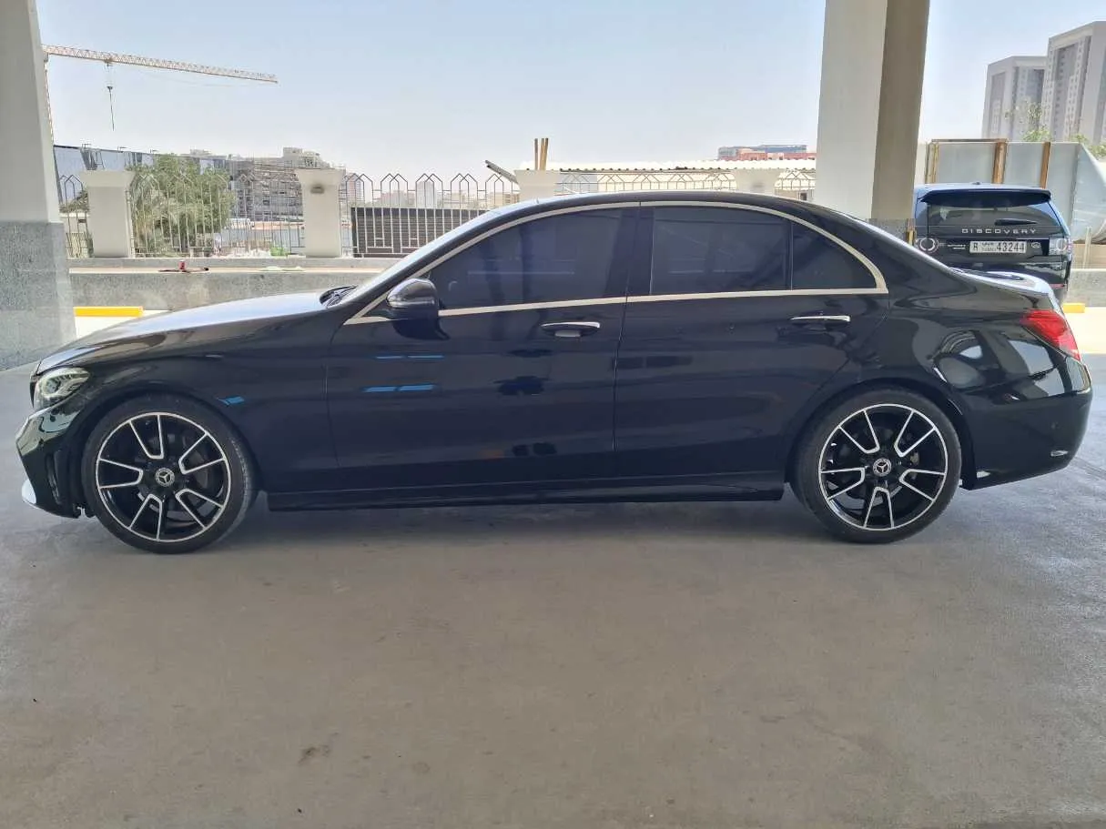 Car image 8