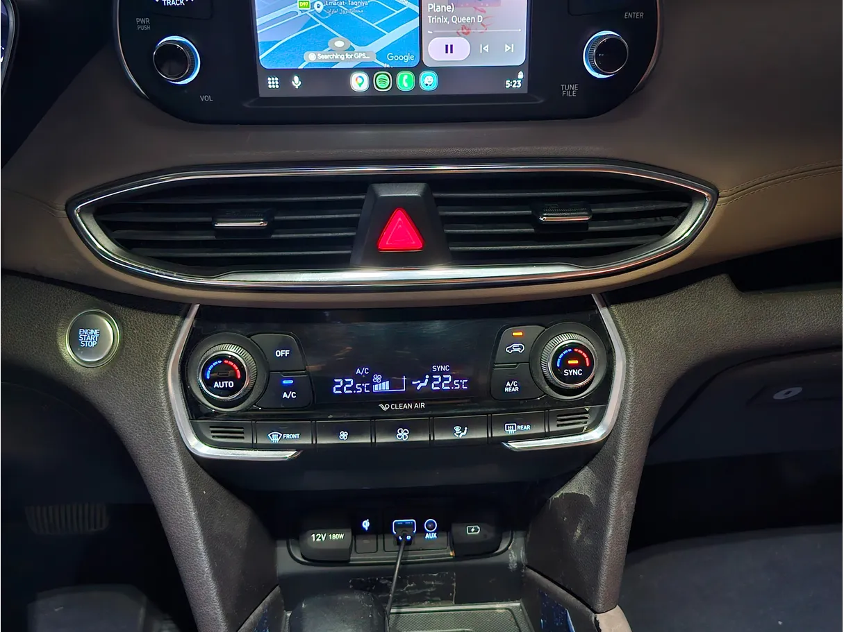 Car image 7