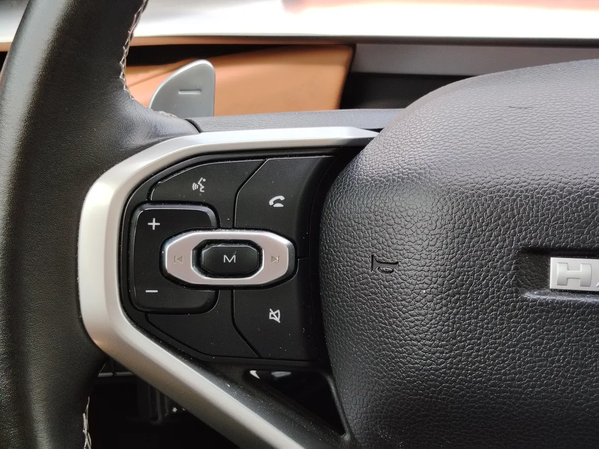 Car image 29
