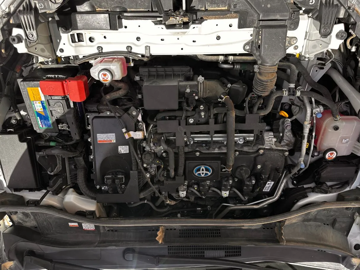 Car image 28
