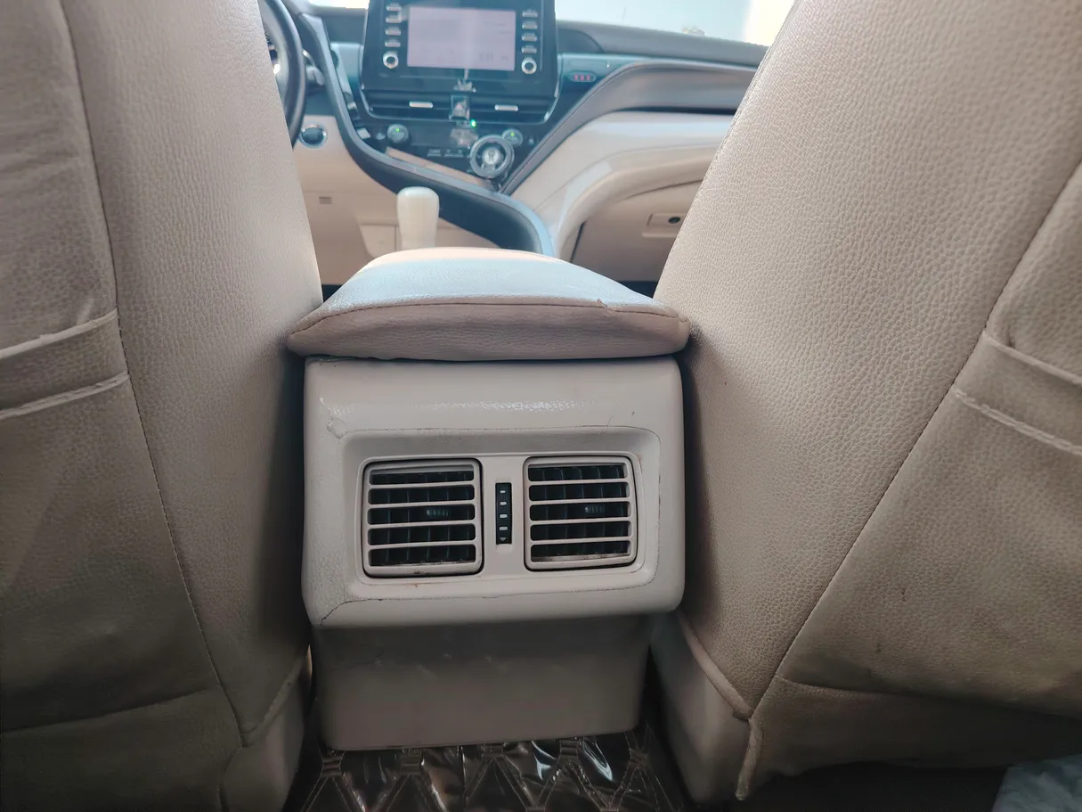 Car image 31