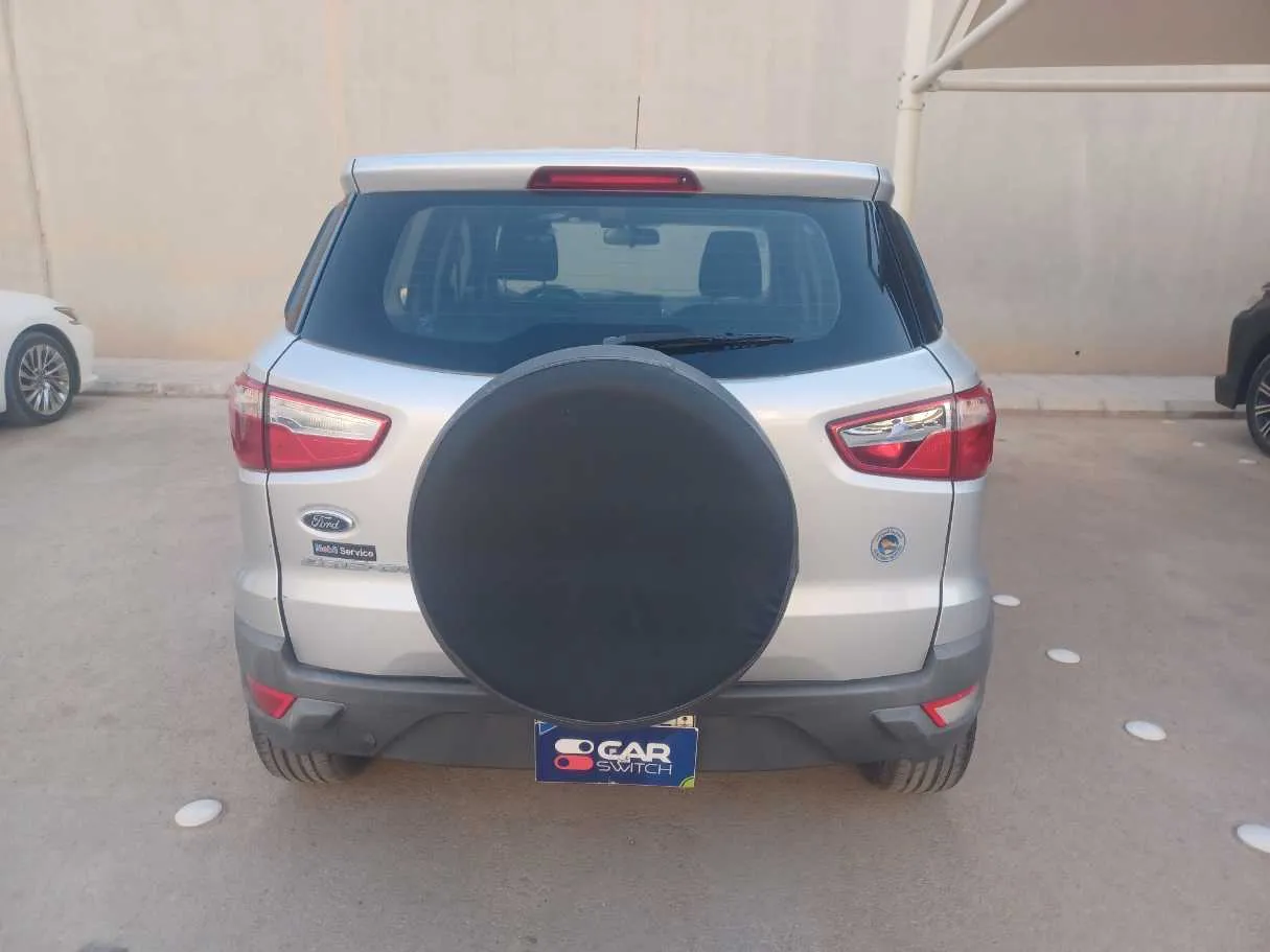 Car image 6
