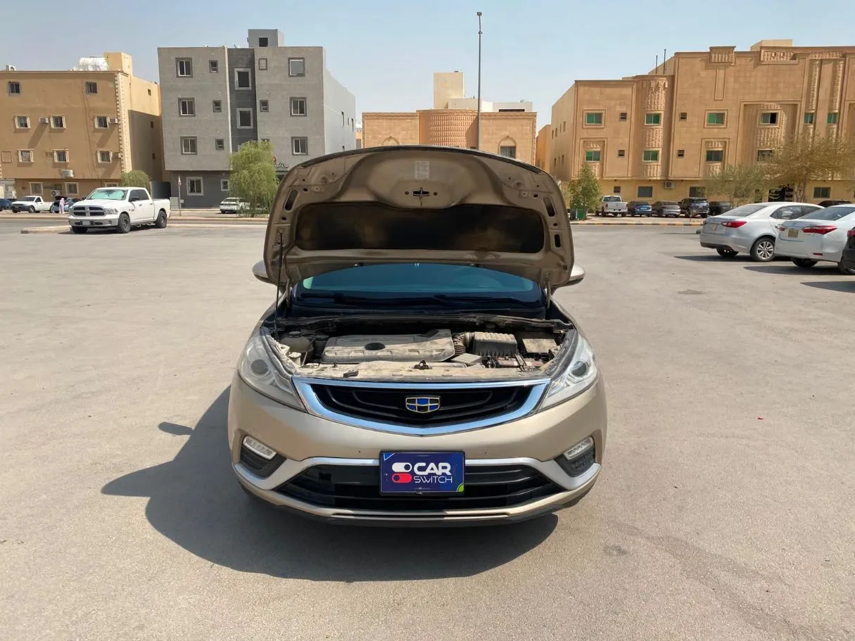 Car image 24