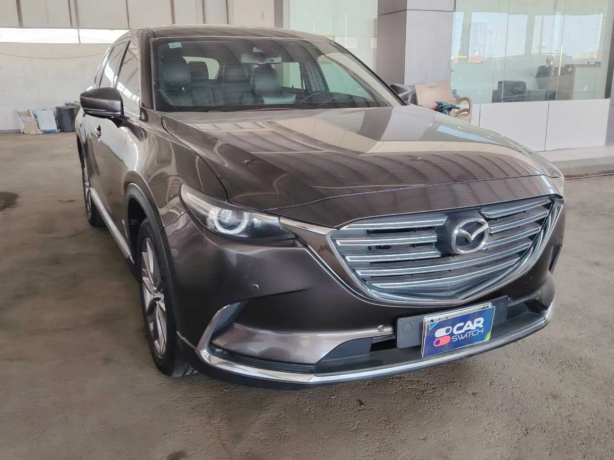 Car image 3
