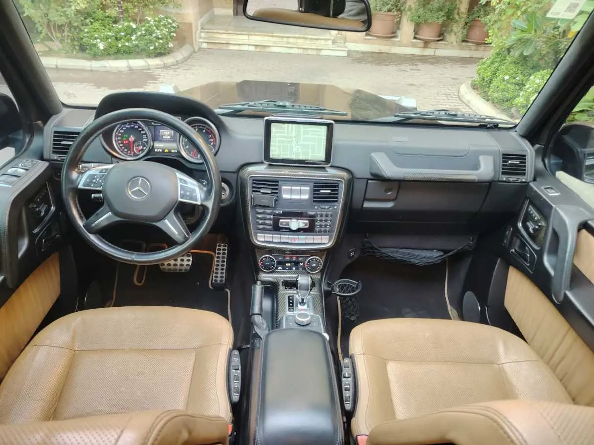 Car image 23