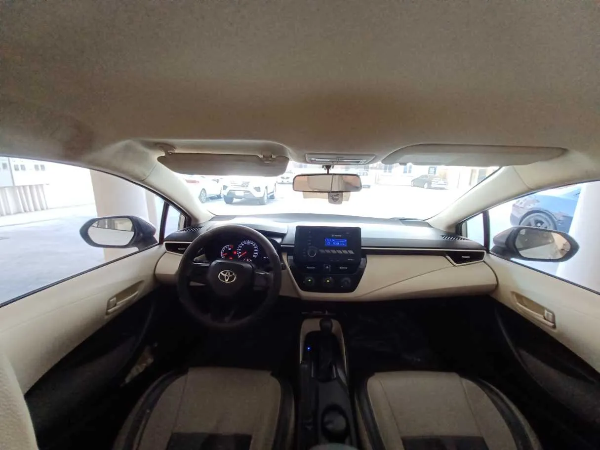 Car image 13