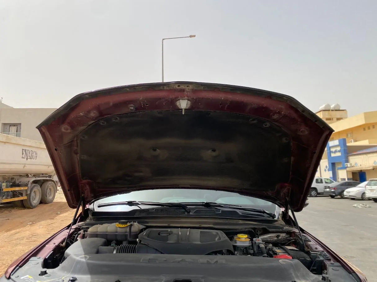 Car image 33