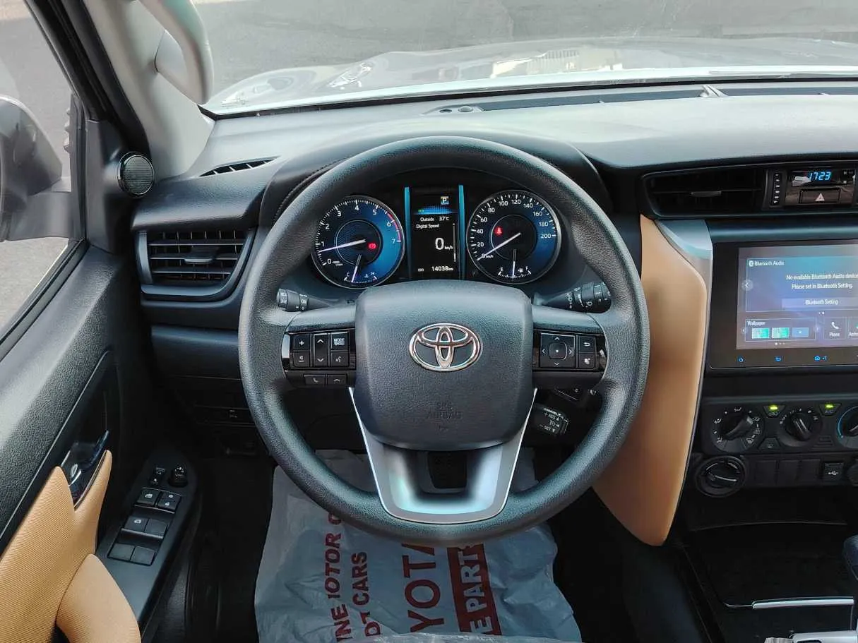 Car image 22