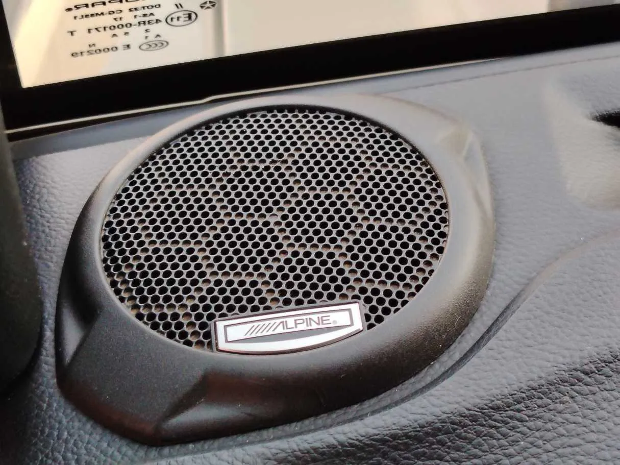 Car image 22