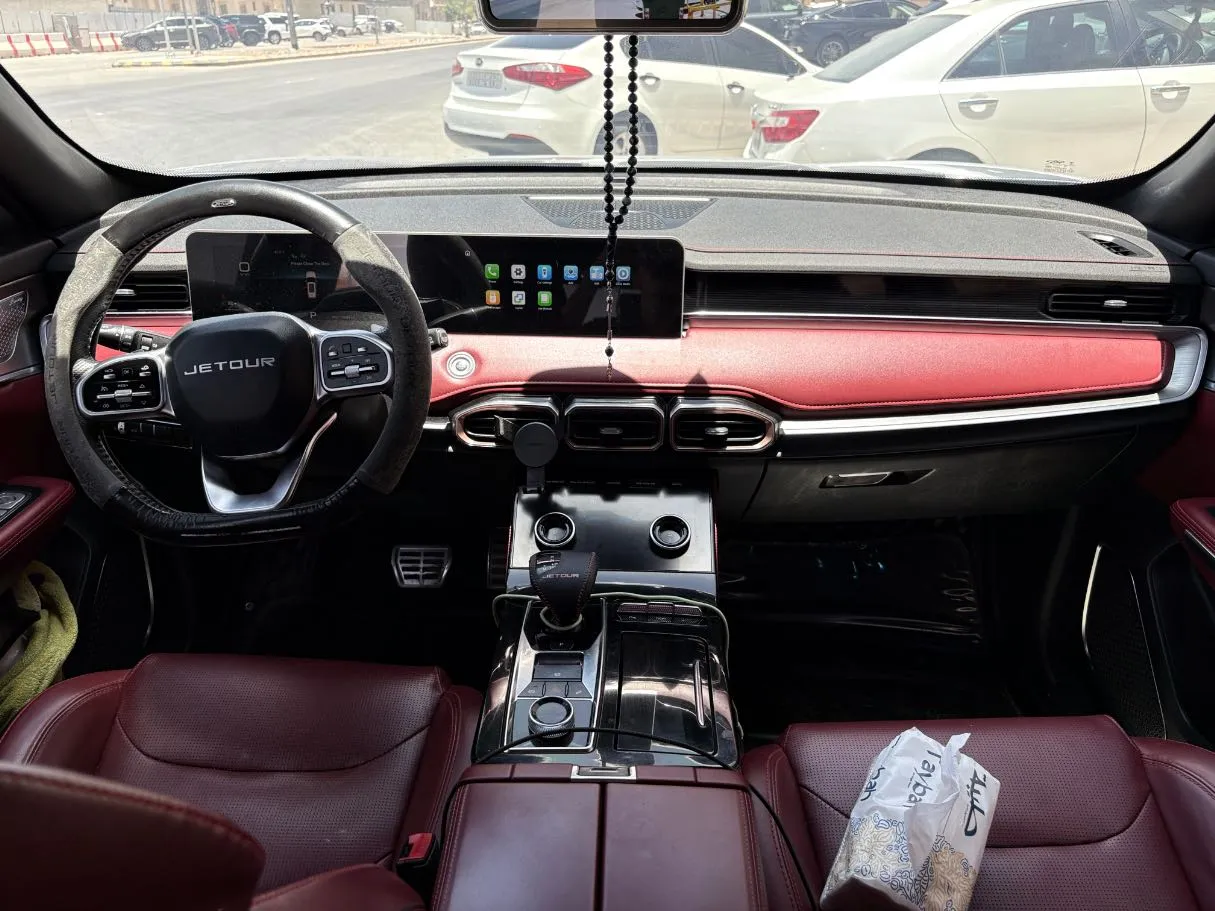 Car image 18