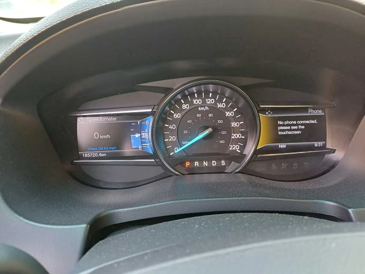 Car image 20
