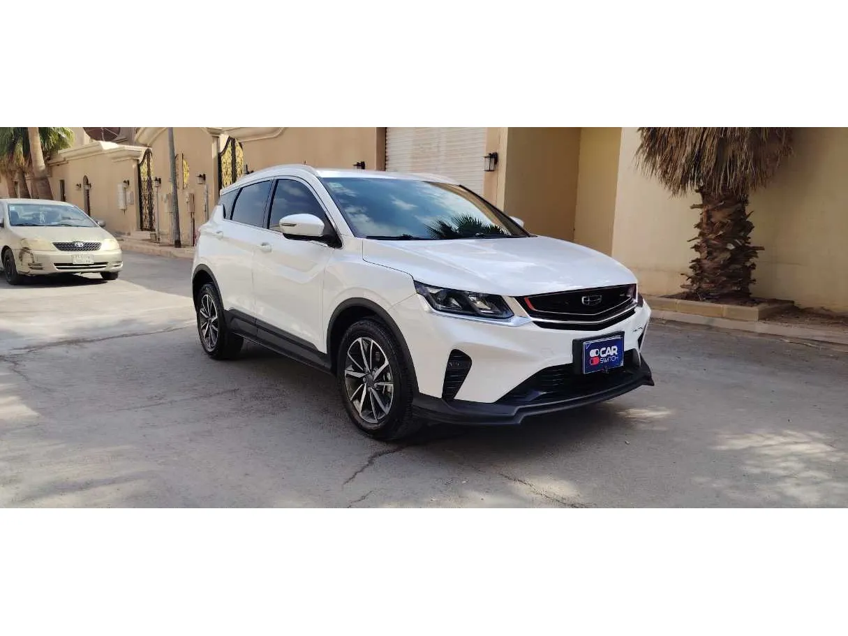 Car image 3
