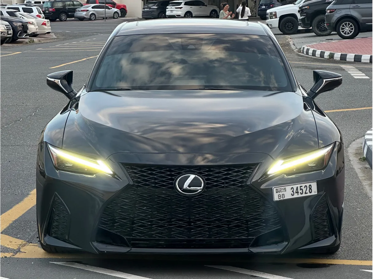 Car image 13