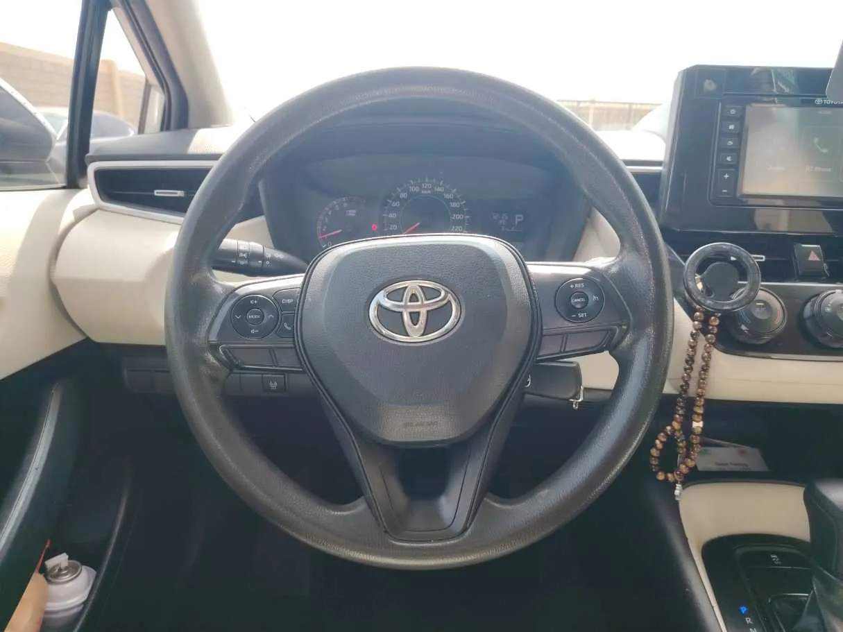 Car image 21