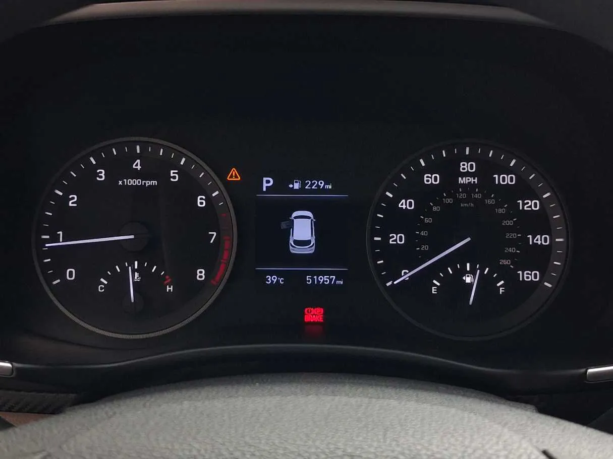 Car image 20